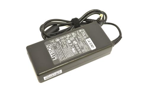 Зарядное устройство для ноутбука Acer 90Вт 19В 4.74A 5.5x1.7мм PA-1900-05 Orig Зарядное устройство для ноутбука Acer 90Вт 19В 4.74A 5.5x1.7мм PA-1900-05 Orig
