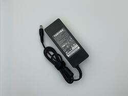 Блок живлення для ноутбука Toshiba 90Вт 15В 6A 6.3x3.0мм PA2521U Orig