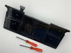 Акумуляторна батарея для ноутбука Apple A1406 MacBook Air 11 дюймов A1370 (2011) 7.3В Черный 4680мАч Orig